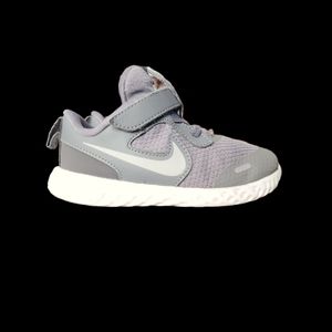 Nike Revolution shoes, grey, toddler 10c